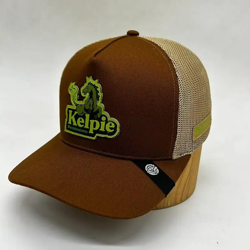 Designer Trucker má